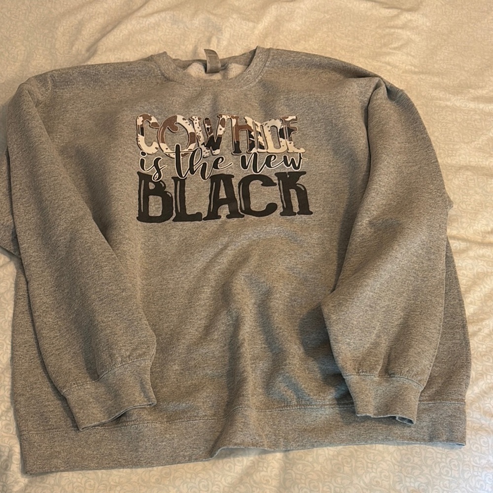 Gray Graphic Sweatshirt